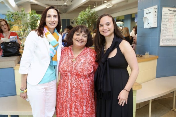 Jennifer Washington, Sharon Sienaski, Laura Lancia